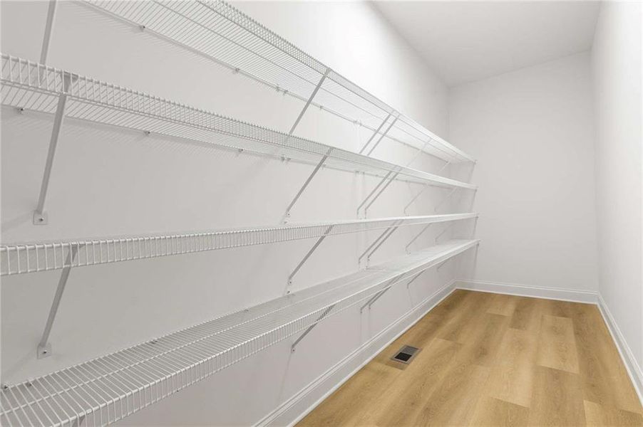 Spacious, unfurnished interior of a new home in , Gainesville (Image 50).