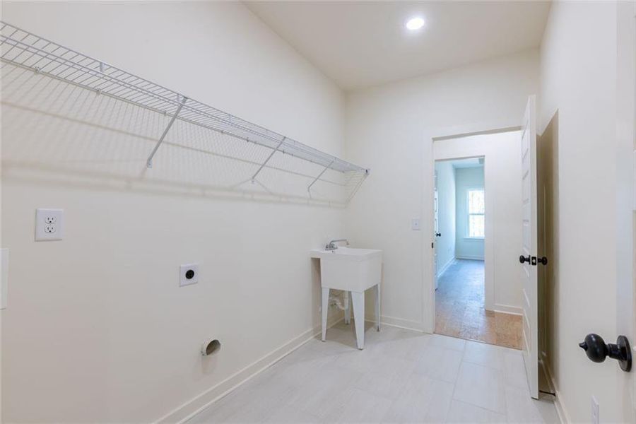 Spacious, unfurnished interior of a new home in , Cumming (Image 34).