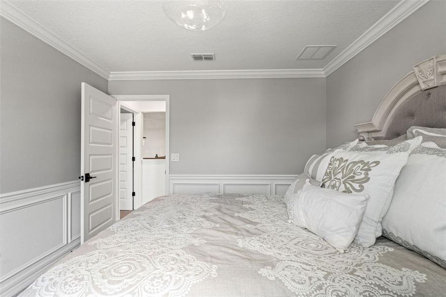 Image 81 of a home in Whispering Oaks Preserve.