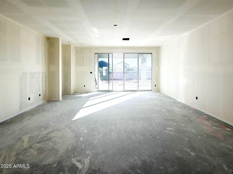 008_Living Room 008_Living Room