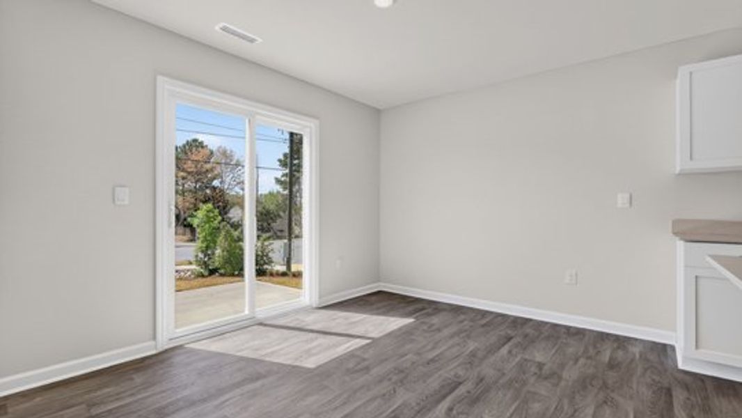 Spacious, unfurnished interior of a new home in Wilson's Ridge, Wilson's Mills (Image 25).