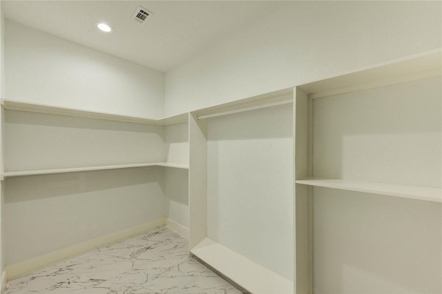 Walking Closet of Master