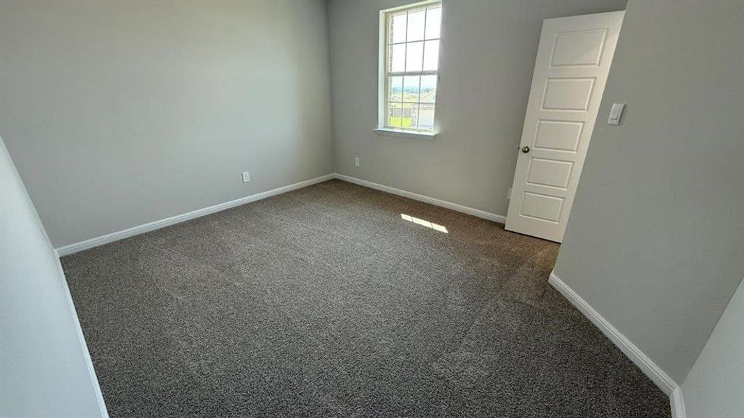 Spacious, unfurnished interior of a new home in Saratoga, Granbury (Image 14). Spacious, unfurnished interior of a new home in Saratoga, Granbury (Image 14).