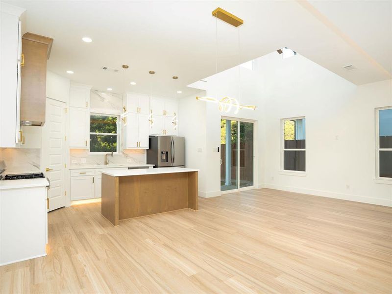 Furnished interior view inside a new home in , Dallas (Image 11). Furnished interior view inside a new home in , Dallas (Image 11).