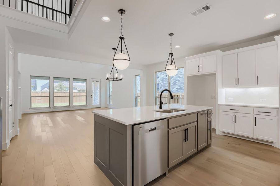 4409 Daisy - Kitchen 4409 Daisy - Kitchen