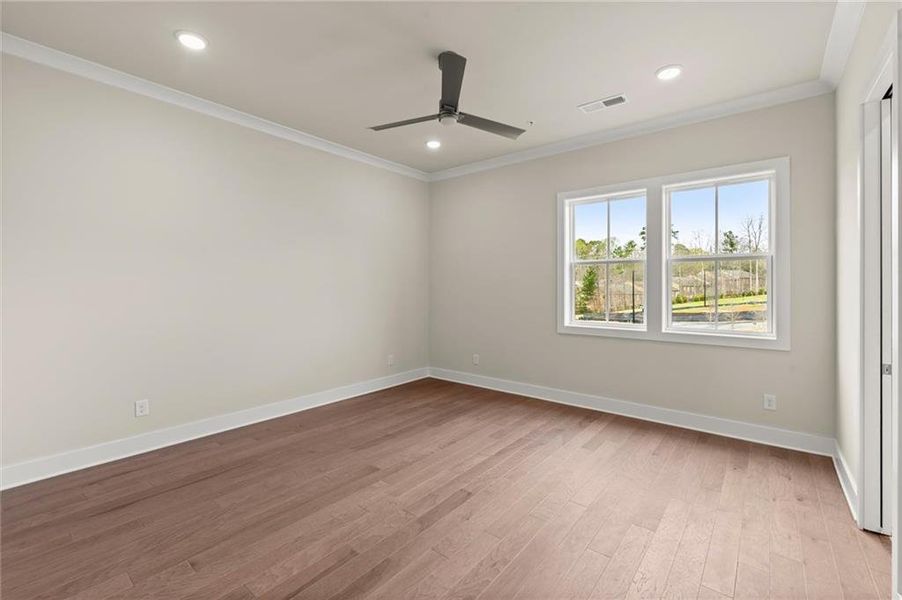 Spacious, unfurnished interior of a new home in , Alpharetta (Image 46).