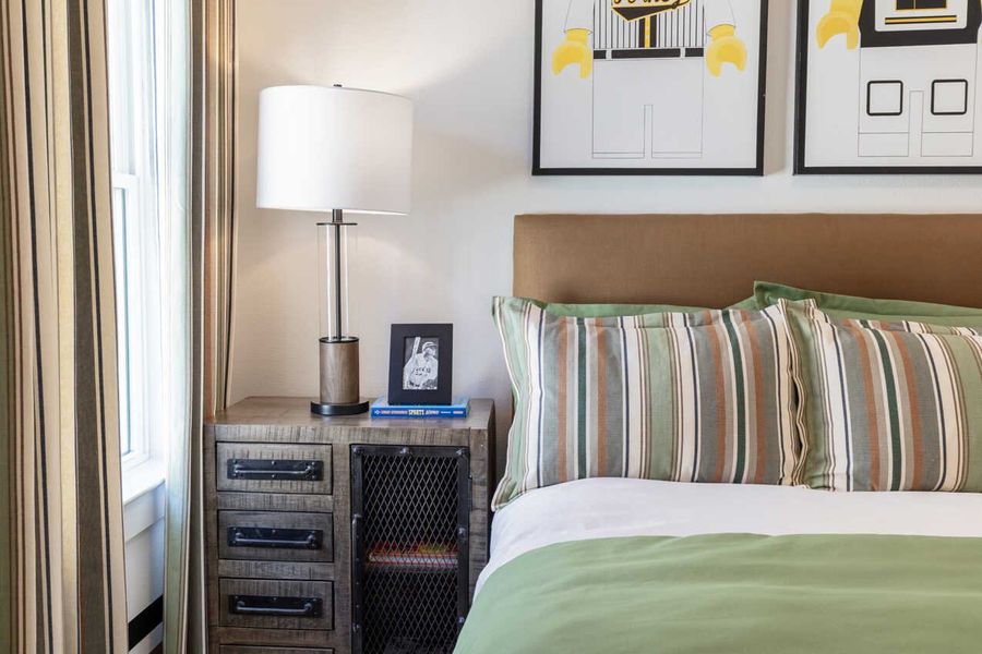 Secondary Bedroom Secondary Bedroom