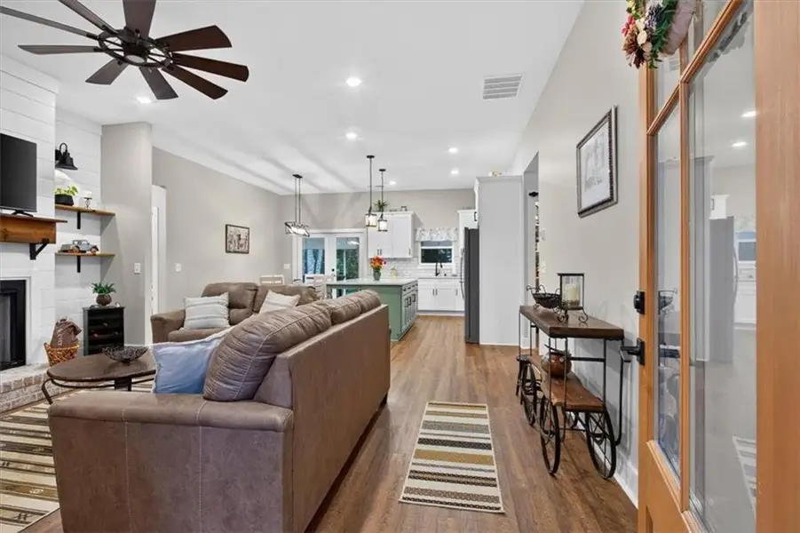 Furnished interior view inside a new home in , Jasper (Image 13). Furnished interior view inside a new home in , Jasper (Image 13).