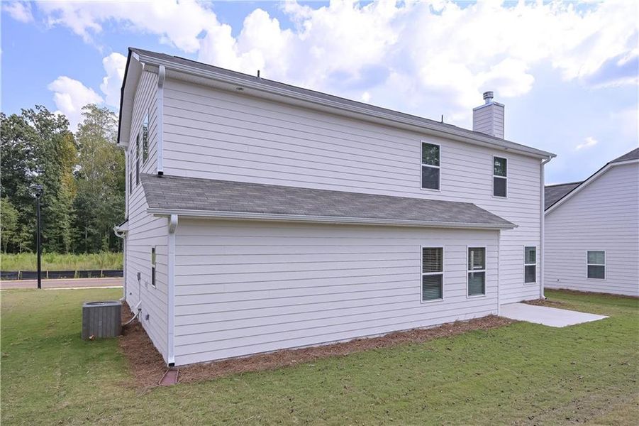 Exterior details and patio area of a home in , Villa Rica (Image 3).