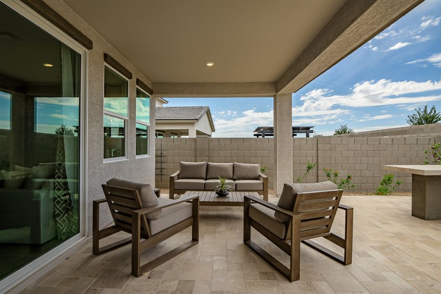 1,976sf New Home in San Tan Valley, AZ.  - Slide 33