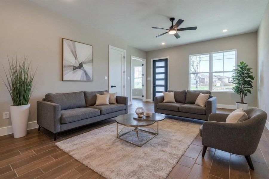 Furnished interior view inside a new home in , Waxahachie (Image 14). Furnished interior view inside a new home in , Waxahachie (Image 14).