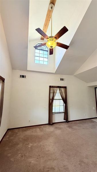 Livingroom of 306 Edna St Livingroom of 306 Edna St