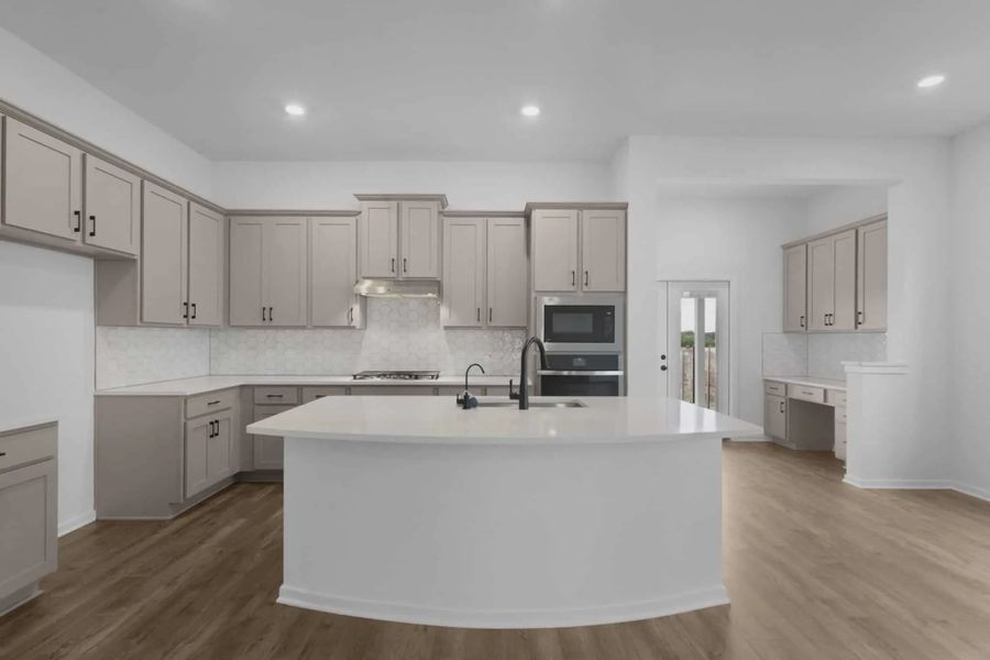 Furnished interior view inside a new home in Highland Village, Georgetown (Image 4).
