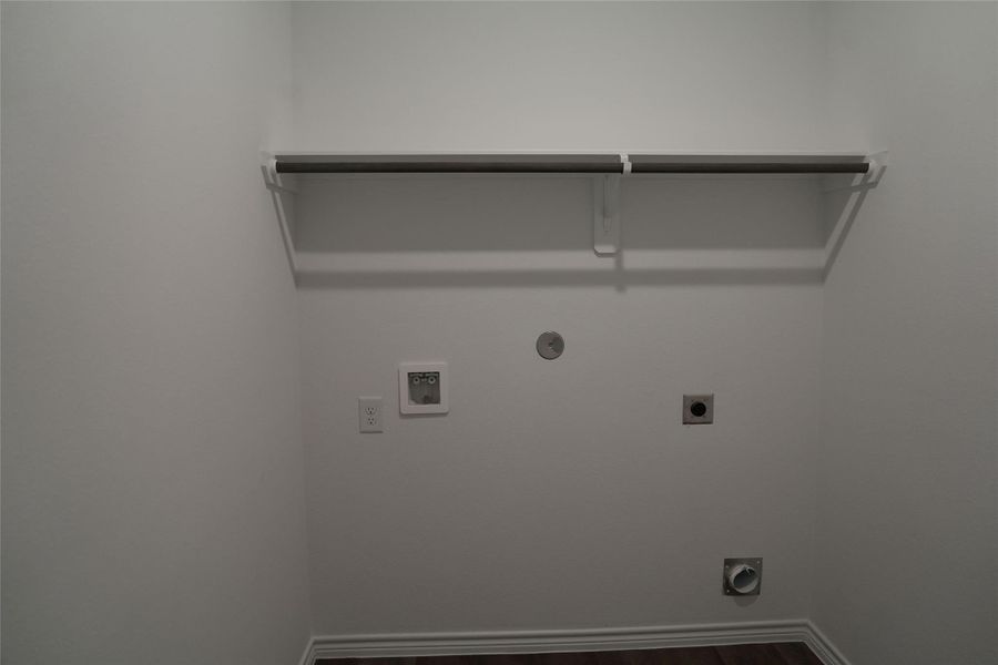 Spacious, unfurnished interior of a new home in , Dayton (Image 11).