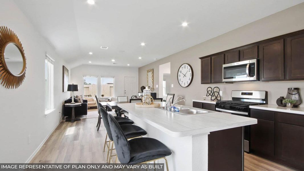 Furnished interior view inside a new home in Lake Conroe Cove, Willis (Image 1). Furnished interior view inside a new home in Lake Conroe Cove, Willis (Image 1).