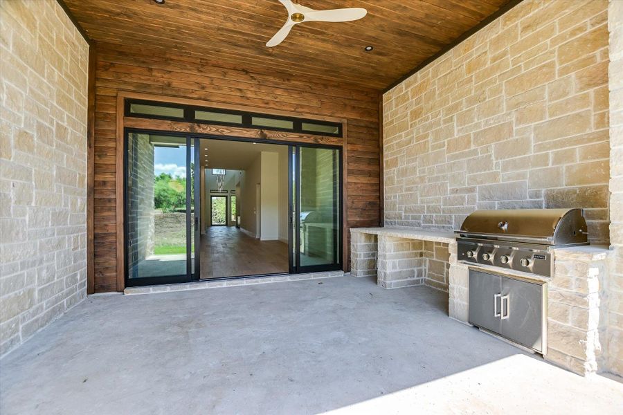 Exterior details and patio area of a home in , Horseshoe Bay (Image 3).
