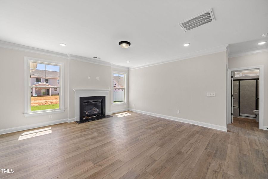 12-web-or-mls-DSC_9083 12-web-or-mls-DSC_9083