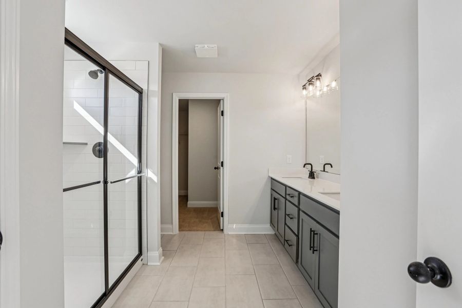 Furnished interior view inside a new home in Ascent at Arbor Ridge, La Vergne (Image 16).