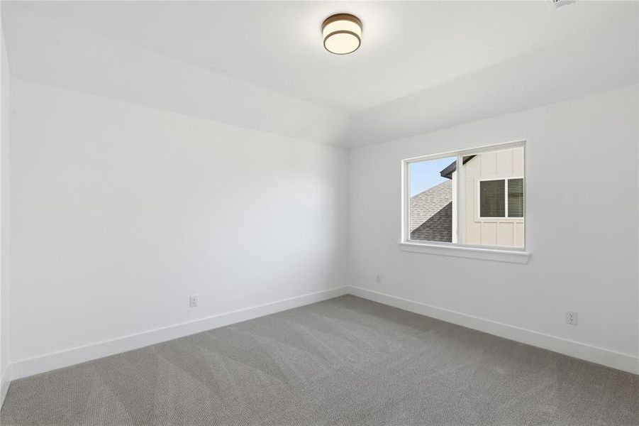 Spacious, unfurnished interior of a new home in Talon Hills, Fort Worth (Image 29). Spacious, unfurnished interior of a new home in Talon Hills, Fort Worth (Image 29).