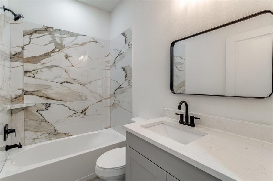 Furnished interior view inside a new home in , Dallas (Image 18).