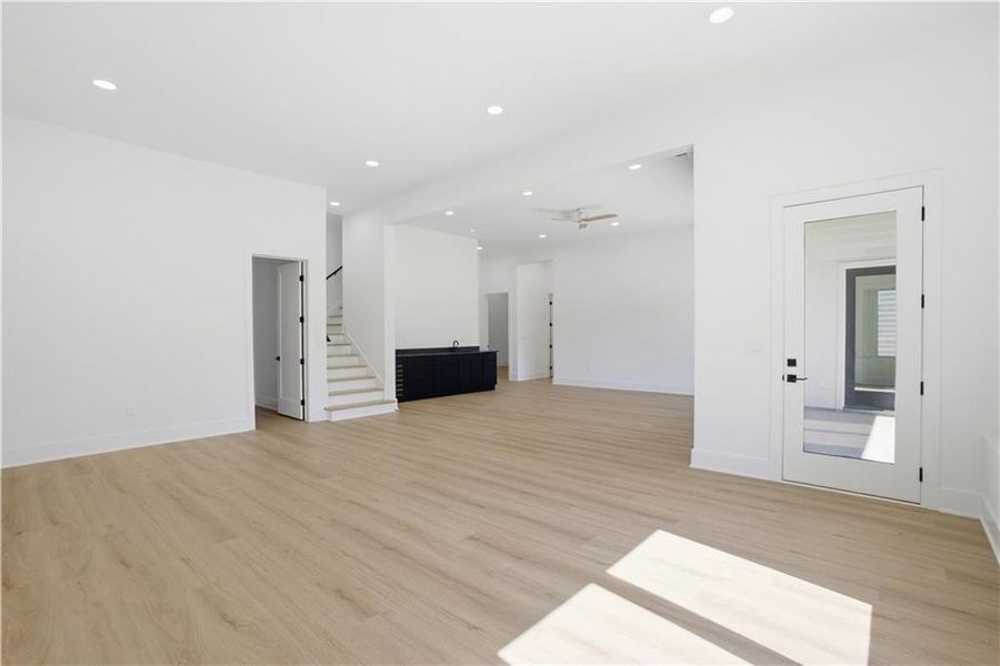Spacious, unfurnished interior of a new home in , Duluth (Image 28).