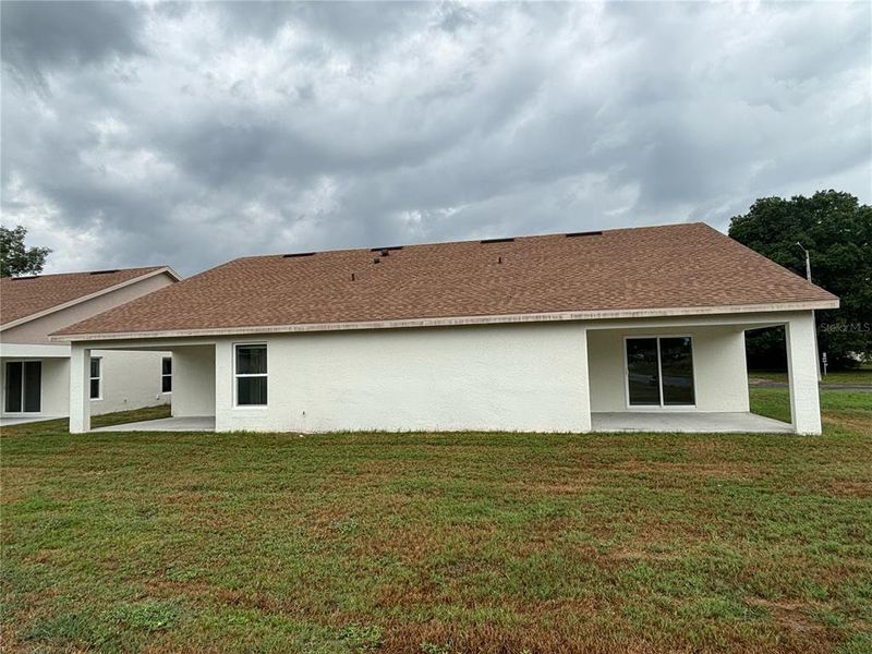 Exterior details and patio area of a home in , Mulberry (Image 3).