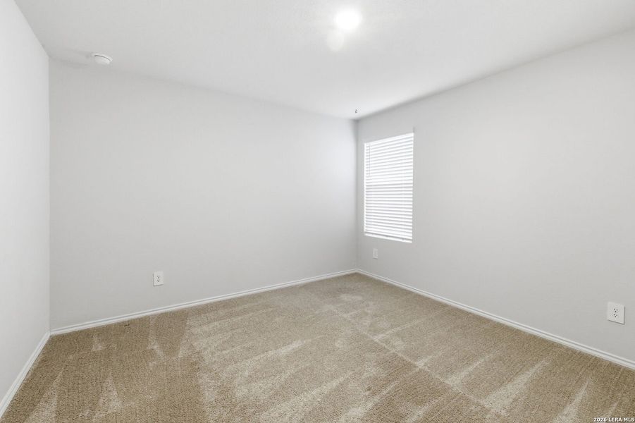 Spacious, unfurnished interior of a new home in Arroyo Ranch, Seguin (Image 26).
