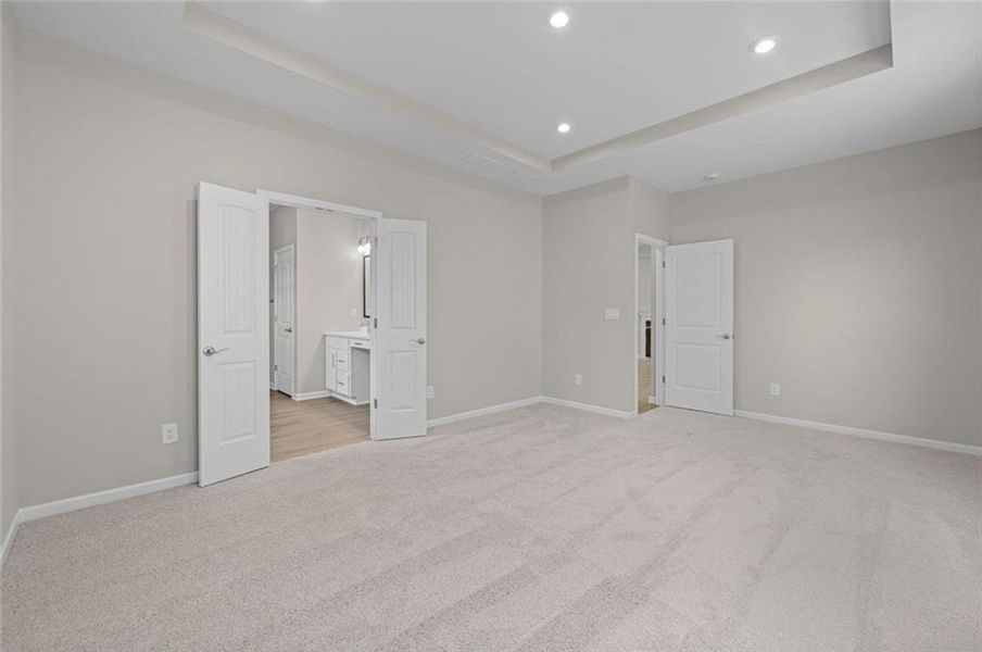 Spacious, unfurnished interior of a new home in Easton Park, Dallas (Image 35).
