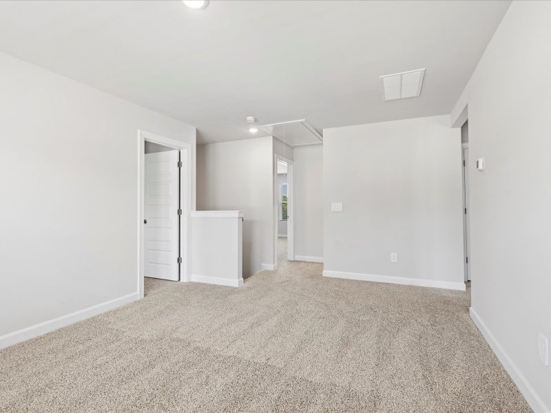 Spacious, unfurnished interior of a new home in Collier Ridge, Moore (Image 21).