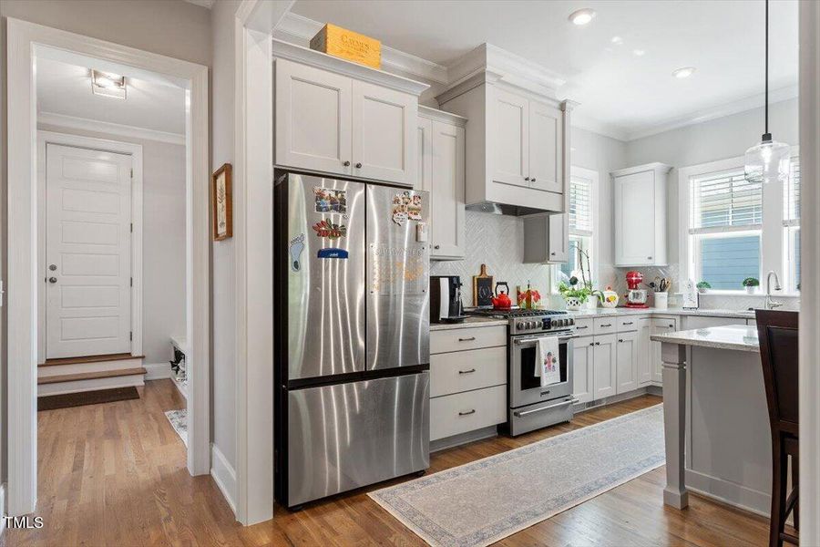 22-1017 Whitehall Cir [2489656]_22