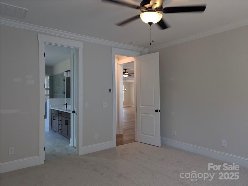 Spacious, unfurnished interior of a new home in Riverwalk, Rock Hill (Image 11).