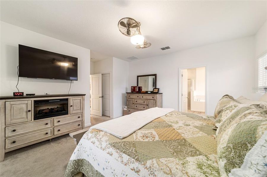 Furnished interior view inside a new home in Country Lane Estates, Williston (Image 17).
