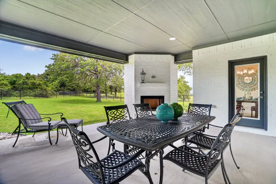 Representative exterior details of a home built from the Wichita by Cheldan Homes in Arbor Oaks, Boyd (Image 4).
