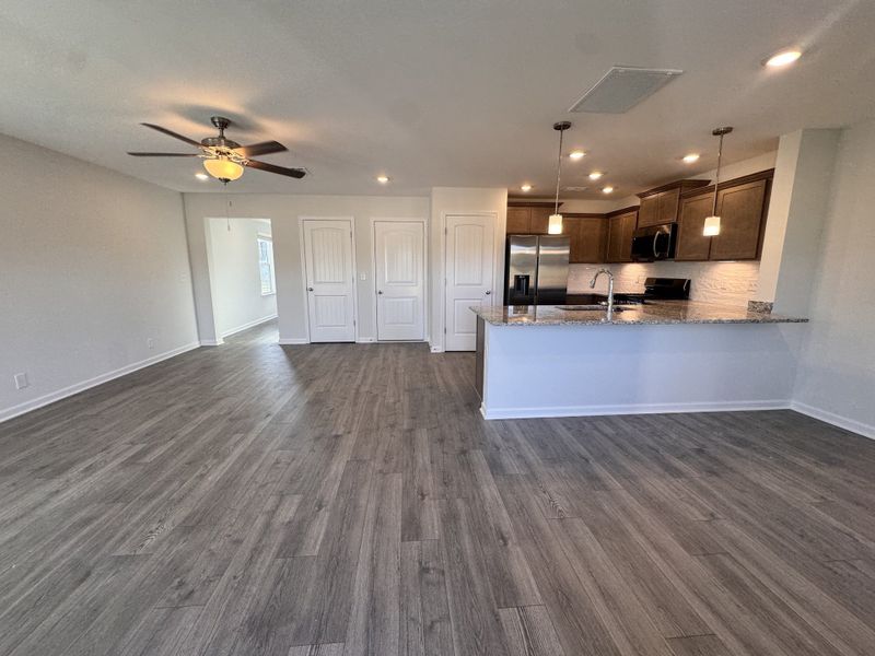 Spacious, unfurnished interior of a new home in Salem Landing, Rockvale (Image 9).