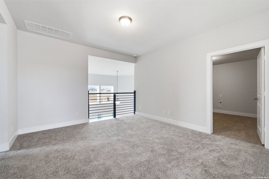 Spacious, unfurnished interior of a new home in Hickory Ridge, Elmendorf (Image 25).