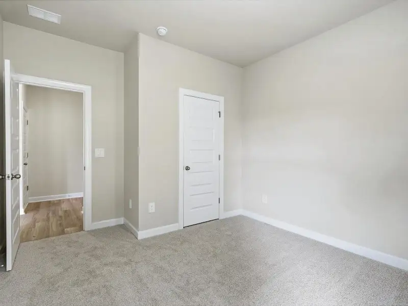 Spacious, unfurnished interior of a new home in Creek Ridge - Signature Collection, Spartanburg (Image 17).