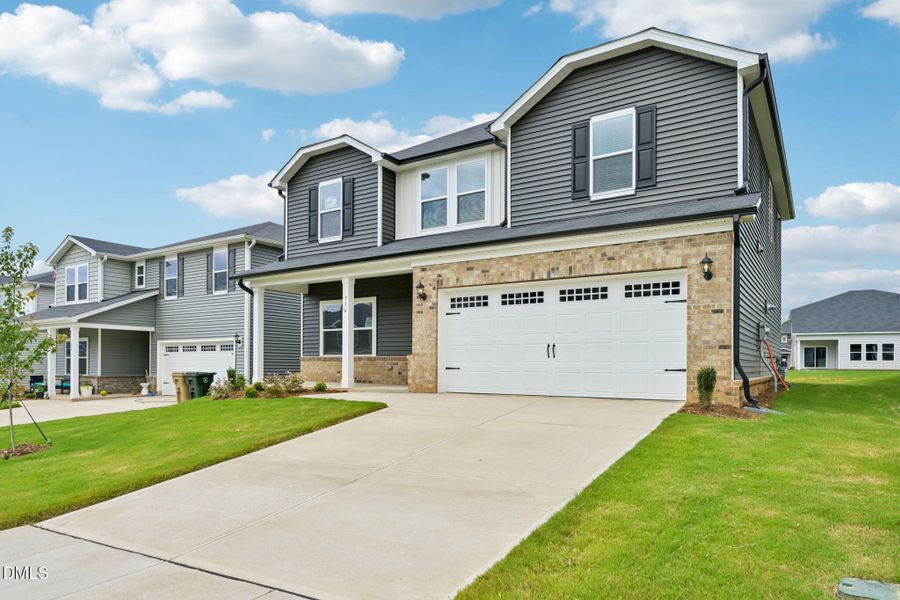 2-web-or-mls-Oak Manor - Raleigh - 716 D