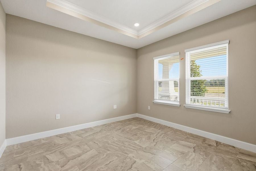 Spacious, unfurnished interior of a new home in Headwaters at Lofton Creek, Yulee (Image 12).