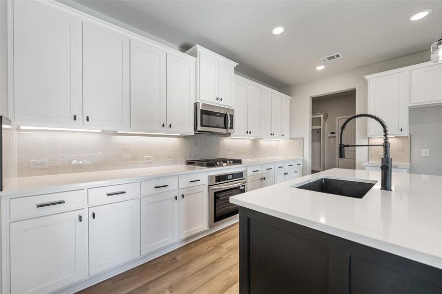 Furnished interior view inside a new home in Morningstar, Aledo (Image 10). Furnished interior view inside a new home in Morningstar, Aledo (Image 10).