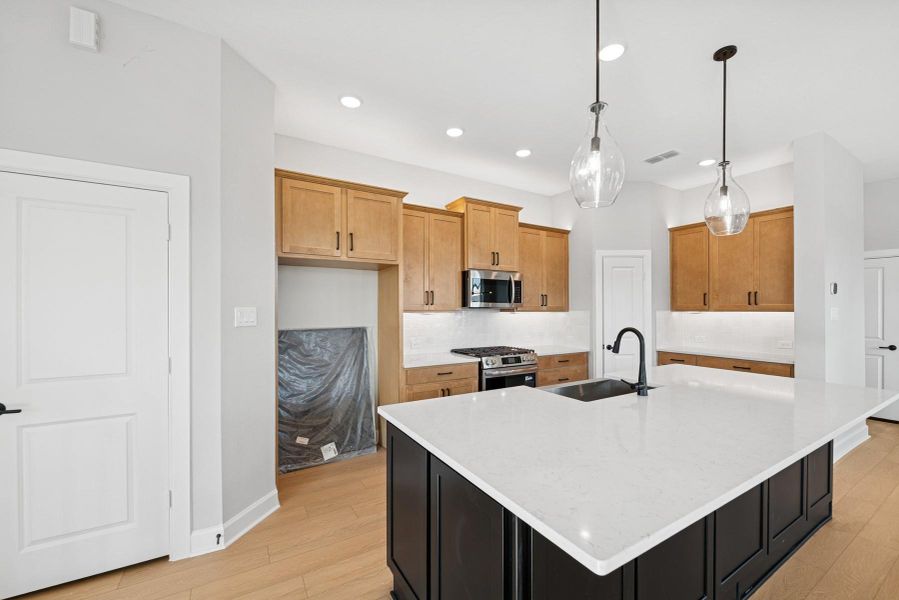 Furnished interior view inside a new home in Pomona 40' Homesites, Manvel (Image 13). Furnished interior view inside a new home in Pomona 40' Homesites, Manvel (Image 13).