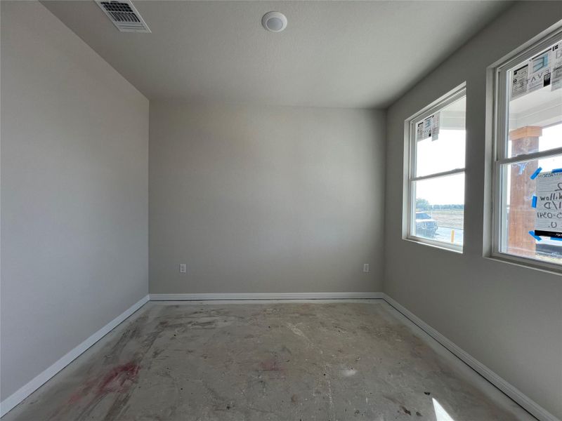 Image 33 of a home in Rolling Glen.