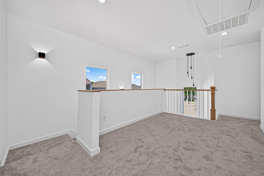 Spacious, unfurnished interior of a new home in , Conroe (Image 10).