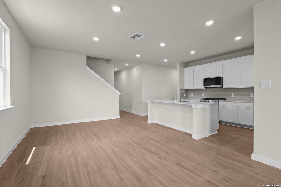 Spacious, unfurnished interior of a new home in Garden Grove, San Antonio (Image 17). Spacious, unfurnished interior of a new home in Garden Grove, San Antonio (Image 17).