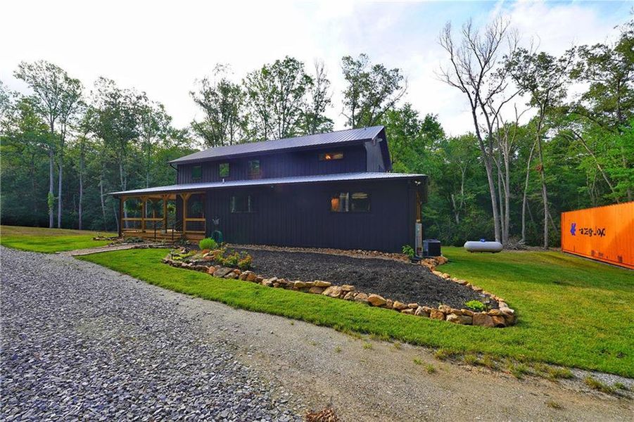 Image 40 of a home in .