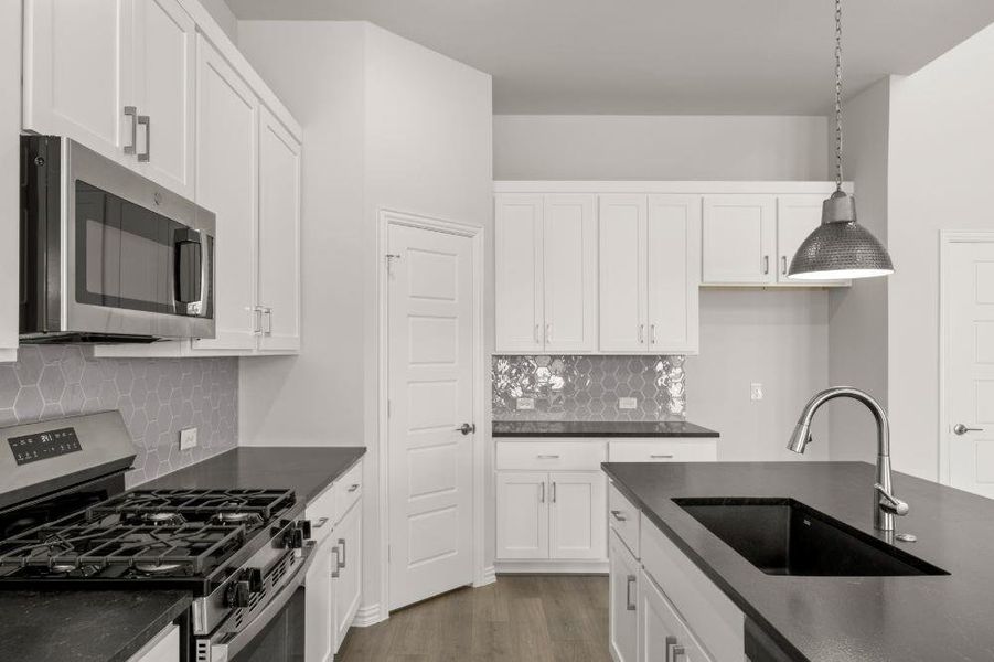 30. 252 Bright Alcove - Kitchen (5) 30. 252 Bright Alcove - Kitchen (5)