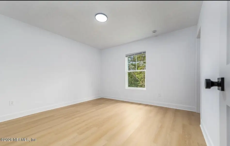 Spacious, unfurnished interior of a new home in , Keystone Heights (Image 5).