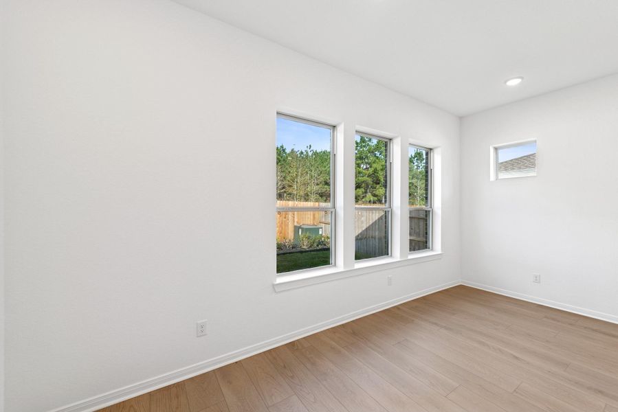 Spacious, unfurnished interior of a new home in Escondido 60' Homesites, Magnolia (Image 18).