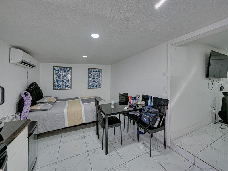 Furnished interior view inside a new home in , Lakeland (Image 47).