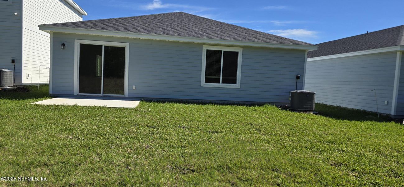 Exterior details and patio area of a home in Kings Preserve, Jacksonville (Image 17). Exterior details and patio area of a home in Kings Preserve, Jacksonville (Image 17).