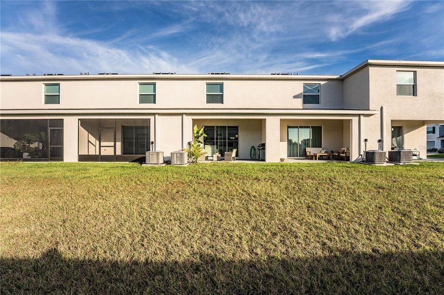 Exterior details and patio area of a home in , Plant City (Image 30).